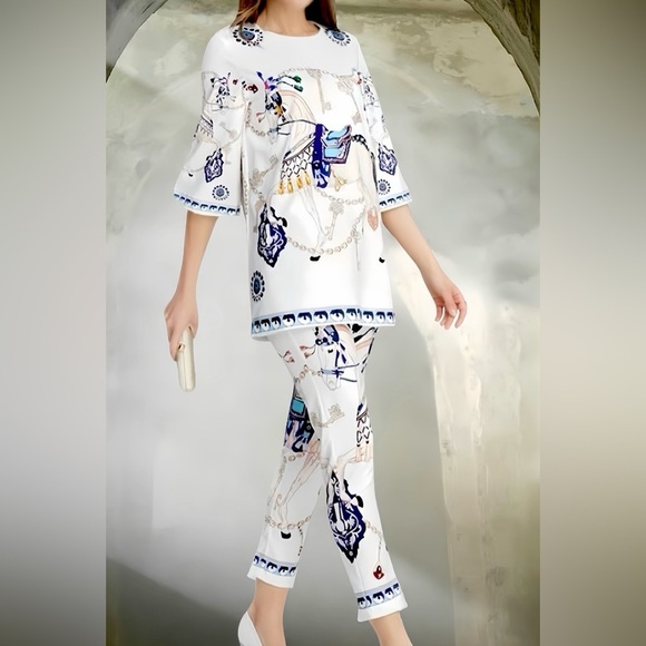Pants - British Pearl Royal Horse Embellished Oversized Blouse & Skinny Pants Suit Set.